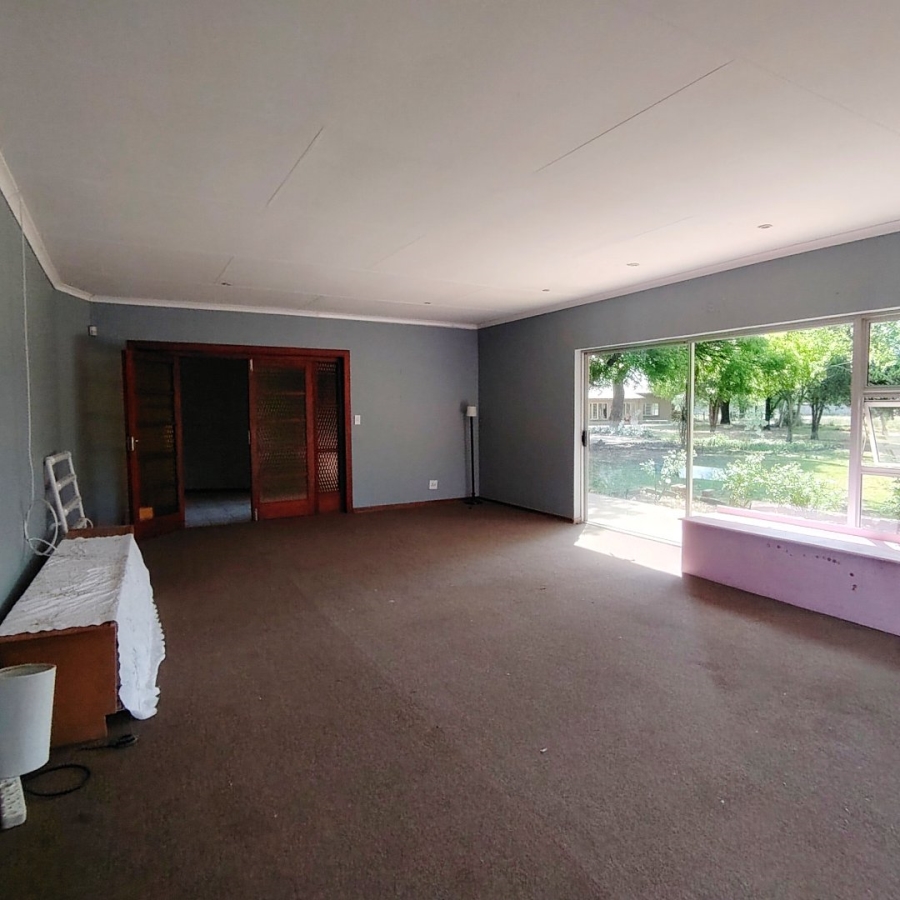 Commercial Property for Sale in Roodewal Free State